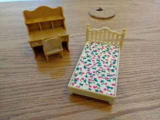 Calico Critters/sylvanian Families Bed,  Desk And Chair