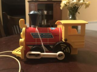 Vintage Fisher Price Toot Toot Train 643 Wooden Pull Toy