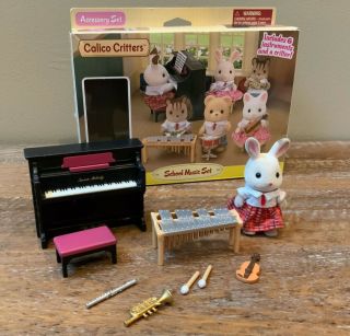 Calico Critters Sylvanian Families School Music Set & Bell Hopscotch Rabbit
