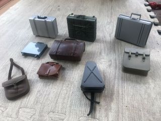 Vintage Gi Joe /dragon/21st Century Special Suitcases 1:6 Scale Fig