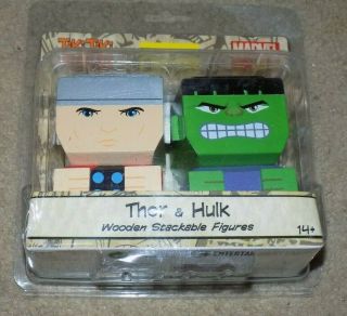 Marvel Comics Tiki Tiki Totem Thor & Hulk Wooden Stackable Figure Exclusive Edit