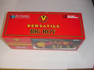 1/32 Versatile Big Roy Model 1080 Factory/Museum Edition Set NIB Never Opened 2