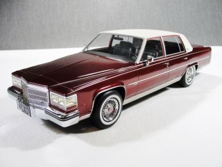 1/18 Scale Resin Model Car 1982 Cadillac Fleetwood Brougham Red Box Bos