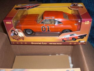 Autoworld 1:18 1969 Dodge Charger Dukes Of Hazzard General Lee Orange Amm964