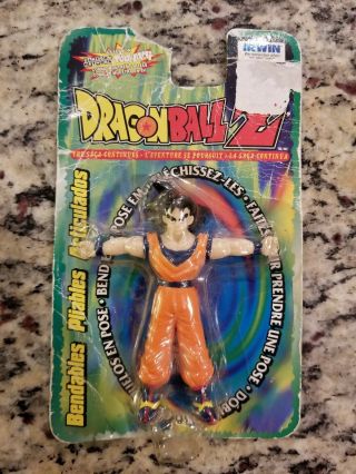Dragonball Z Dbz Bendable Goku 2.  5 " Action Figure Irwin Toy
