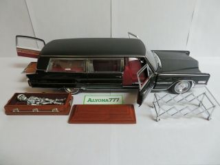 Precision Miniatures 1/18 Cadillac 1966 Limousine Hearse Diecast Car Model Rare
