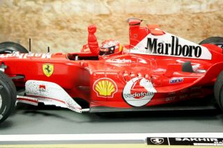 F1 1/18 Michael Schumacher 2004 Ferrari F2004 Bahrain Gp Formula 1 (race Livery)