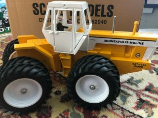 Minneapolis Moline 1/16 Toy Tractor Model A4t - 1600