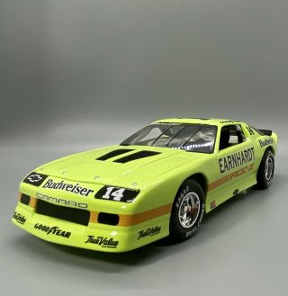 Le Dale Earnhardt Sr 14 True Value 1988 Camaro Iroc - Z Xtreme Action 1:24 Scale