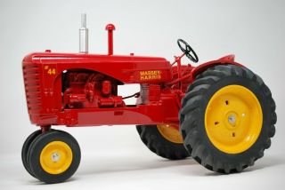 Ertl Scale Models FT - 0832 Massey Harris 44 1:8 Scale Tractor 150TH Anniversary 2