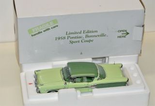 Rare Danbury 1:24 1958 Pontiac Bonneville Sport Coupe Ltd Ed