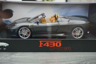 1/18 Hot Wheels Elite Ferrari F430 Spider Gris Silverstone Miami Vice