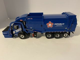 Mack Front - End Loader Refuse Truck Republic Waste Services First Gear 1:34