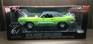 Highway 61 Diecast 1/18 Scale 1970 Challenger R/t 440 - 6 Pack Sublime Green