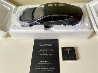 Tesla Motors Model 3 1:18 Diecast Gray - Elon Musk Spacex