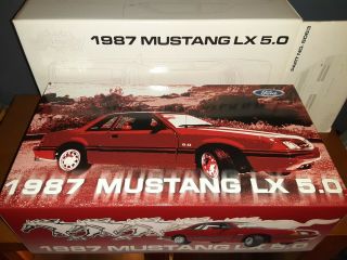 1/18 Gmp 1987 Mustang Lx 5.  0 Red