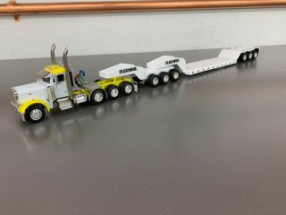 Custom 1:64 Dcp Peterbilt 379 With Flexhaul Tri - Axle Lowboy And Jeep
