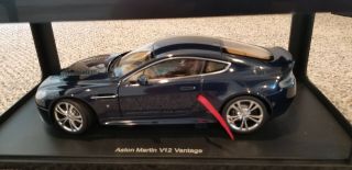 Autoart 1/18 Aston Martin V - 12 Vantage Midnight Blue Color (rear Color)