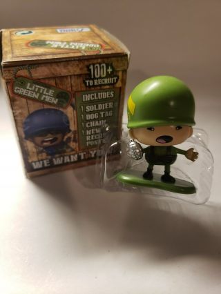Mga Entertainment Little Green Men Series 1,  Private Carl,  Specialty Task Team