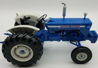The Ford 5000 Tractor - Precision Series 7 By Ertl - 1/16th Scale Ec