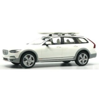 Volvo V90 Cross Country 2017 White 1/18 - Dna000043 Dna Collectibles