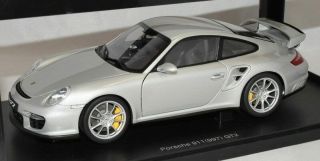 Auto Art 1/18 Performance Porsche 911 (997) Gt2 Silver 77898