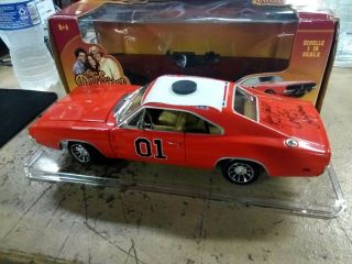 Ertl 1969 Dodge Charger 1:18 Scale Diecast 2006 Dukes Of Hazard General Lee