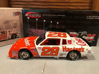 Action Rcca 1984 Cale Yarborough 28 Hardee 