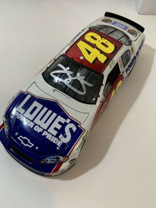 Jimmie Johnson Autographed 48 Lowe ' s / American Heroes 2007 Monte Carlo SS 1:24 2