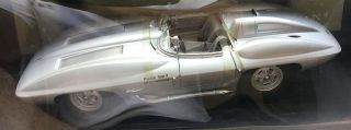1:18 Autoart 71000 1959 Corvette Stingray Experimental Silver Diecas