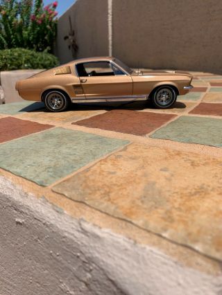 1/18 Scale 1967 Ford Mustang Gt Fastback - Autoart 72806 - Millennium Edition