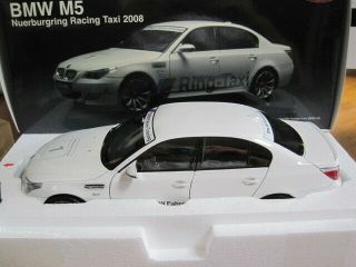 Kyosho 1/18 Bmw M5 Nuer R Taxi 2008