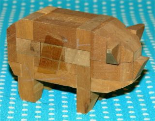 Vtg Wood Japanese Kumiki Pig Puzzle 3 - D Brain Teaser Wooden Japan 2 1/8” Tall