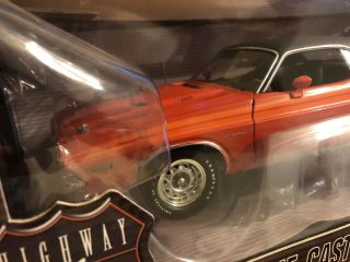 1/18 Scale 1971 Dodge Challenger R/T 1 Of 402 By Highway 61 2