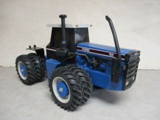 (1992) Scale Models Ford Versatile 846 4wd Toy Tractor,  1/16 Scale