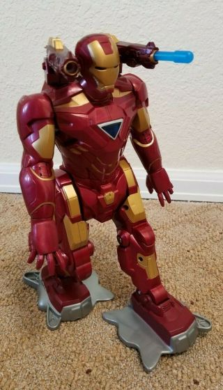 2009 Hasbro Marvel Iron Man Robot - Walks Shoots Talks