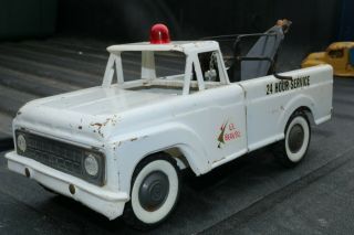 Lil Beaver Tow Truck Wrecker - Pressed Steel - Made In Canada