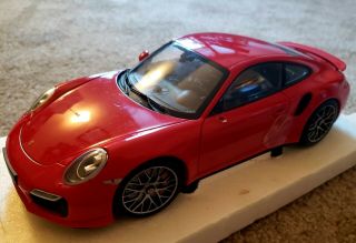 1:18 scale Minichamps 2016 Porsche 911 (991 II) MKII Turbo S Guards Red 2