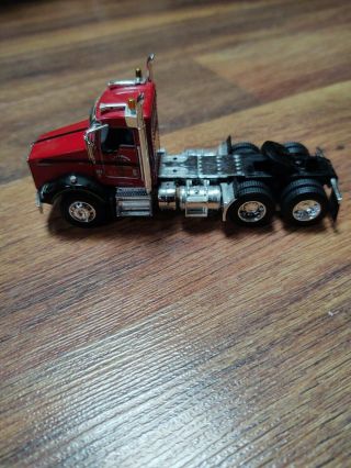Dcp 1/64 Red Kenworth T800 Daycab Semi Truck Lefebvre Cab.