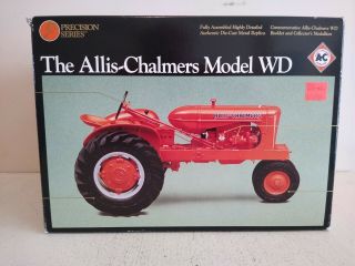 Allis Chalmers Model Wd Ertl Precision Series Diecast No.  2252 1/16 Box Booklet