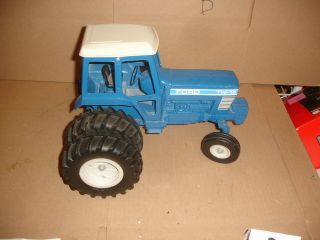 1/12 ford tw 15 toy tractor 3