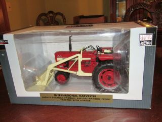Speccast 1/16 Scale Farmall 544 Gas Narrow Front Tractor With Loader - Mib