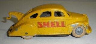 1937 Tootsietoy Lincoln Zephyr Sedan With Tow Hook Wind Up