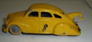 1937 TOOTSIETOY LINCOLN ZEPHYR SEDAN with tow hook Wind up 2