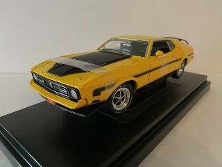 1971 Ford Mustang Mach 1 429 Cj Yellow 1/18 American Muscle Ertl Hard To Find