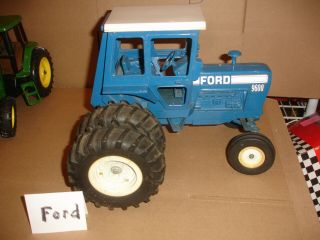 1/12 Ford 9600 Toy Tractor Duals
