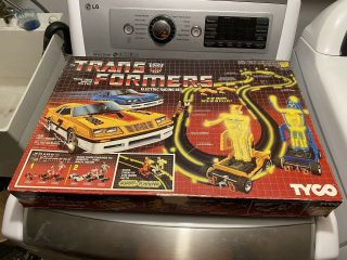 Tyco Ho Night Glow Transformers Electric Slot Car Racing Set 6211 Vintage 1985