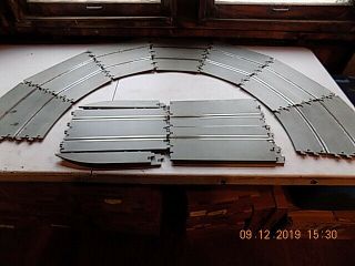 Revell 1/32 Scale Large Bank Curve Track 2