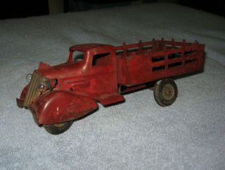 Wyandotte Pressed Steel Stake Truck,  Head Lights,  Rooster Comb,  10 In.  To Rehab