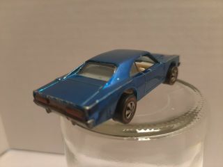 Hot Wheel Redline Custom Dodge Charger - 1968 - metallic blue w/ white interior 3